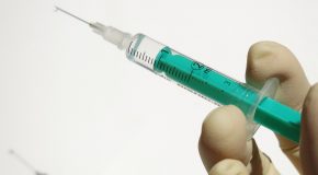 Vaccin contre l’hépatite B : une victime définitivement déboutée